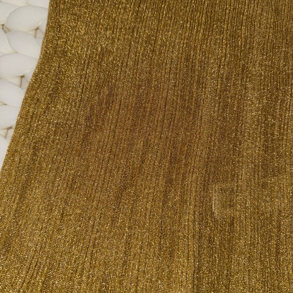 Gold Ribbed Tank Top - Picture 4 of 5